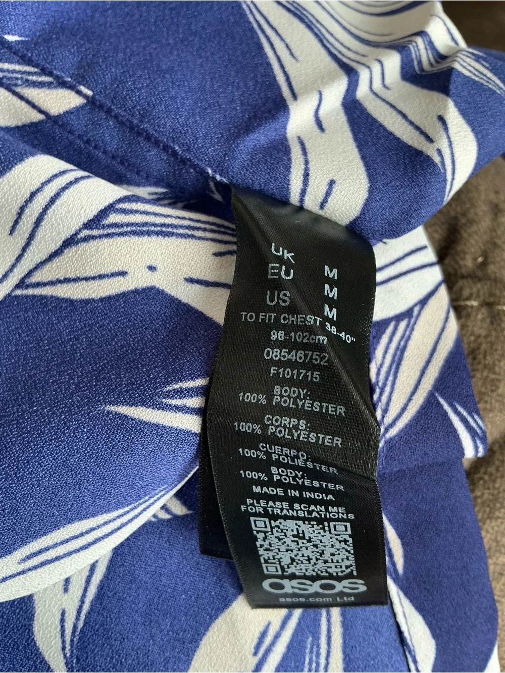 NWT ASOS Navy & White Tropical Print Short-Sleeve Button-Down top